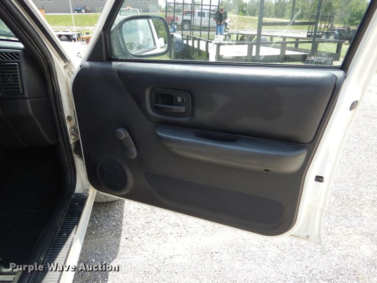 image for item DH6059 2000 Jeep Cherokee SUV