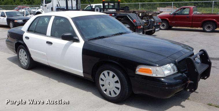image for item DH6060 2010 Ford Crown Victoria Police Interceptor