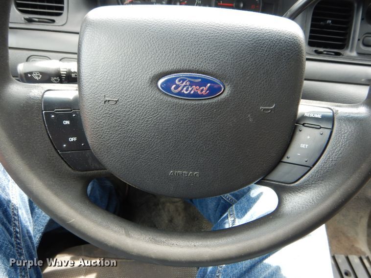 image for item DH6060 2010 Ford Crown Victoria Police Interceptor