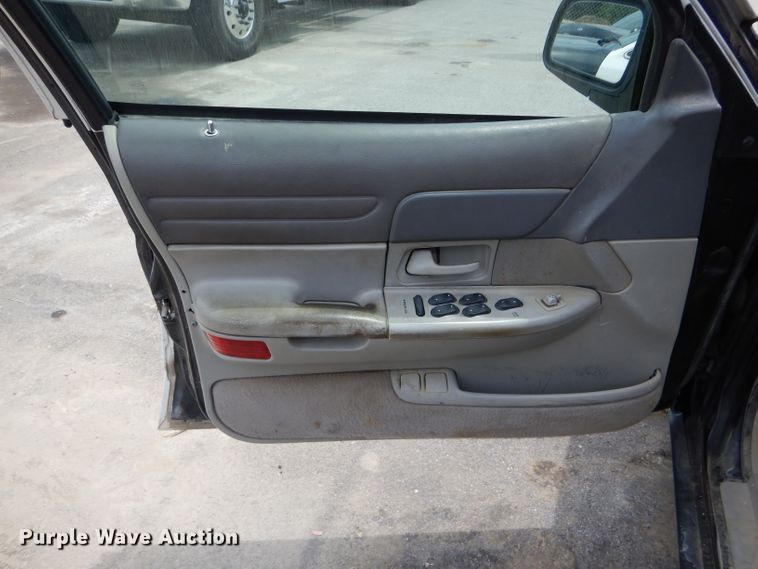 image for item DH6061 1996 Ford Crown Victoria Police Interceptor