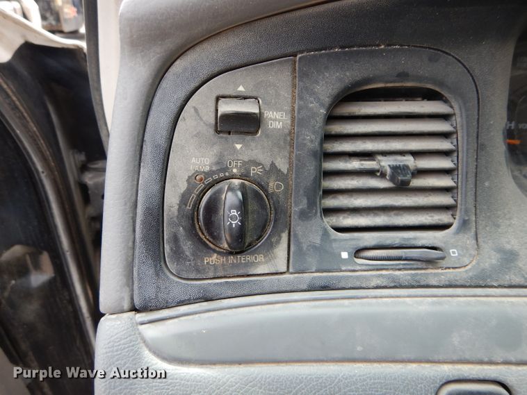 image for item DH6061 1996 Ford Crown Victoria Police Interceptor