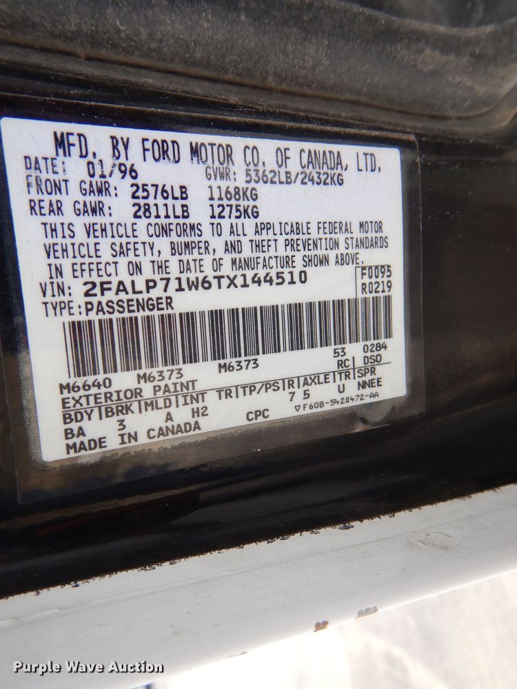 image for item DH6061 1996 Ford Crown Victoria Police Interceptor