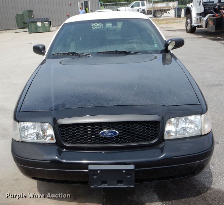 image for item DH6062 2011 Ford Crown Victoria Police Interceptor