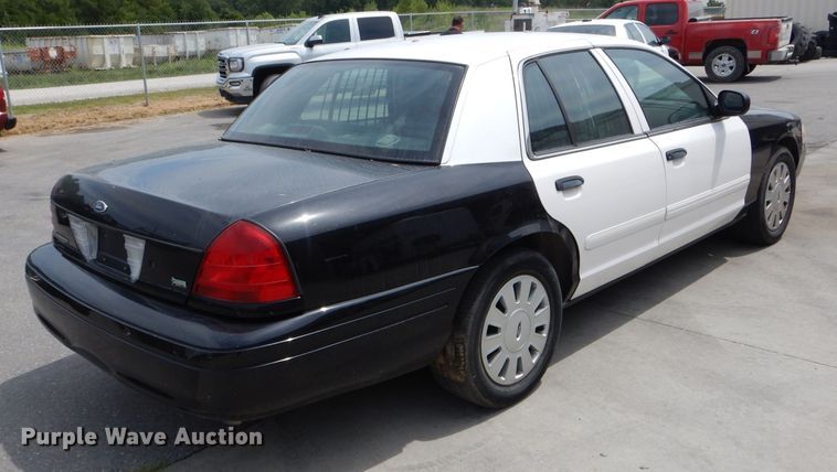 image for item DH6062 2011 Ford Crown Victoria Police Interceptor