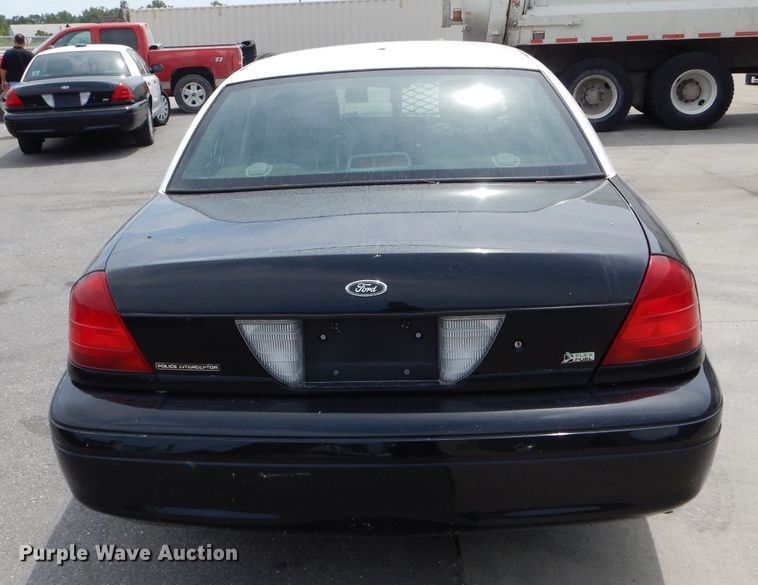 image for item DH6062 2011 Ford Crown Victoria Police Interceptor