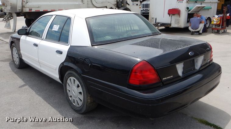 image for item DH6062 2011 Ford Crown Victoria Police Interceptor