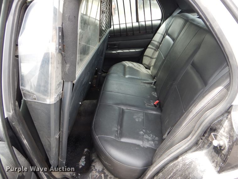 image for item DH6062 2011 Ford Crown Victoria Police Interceptor