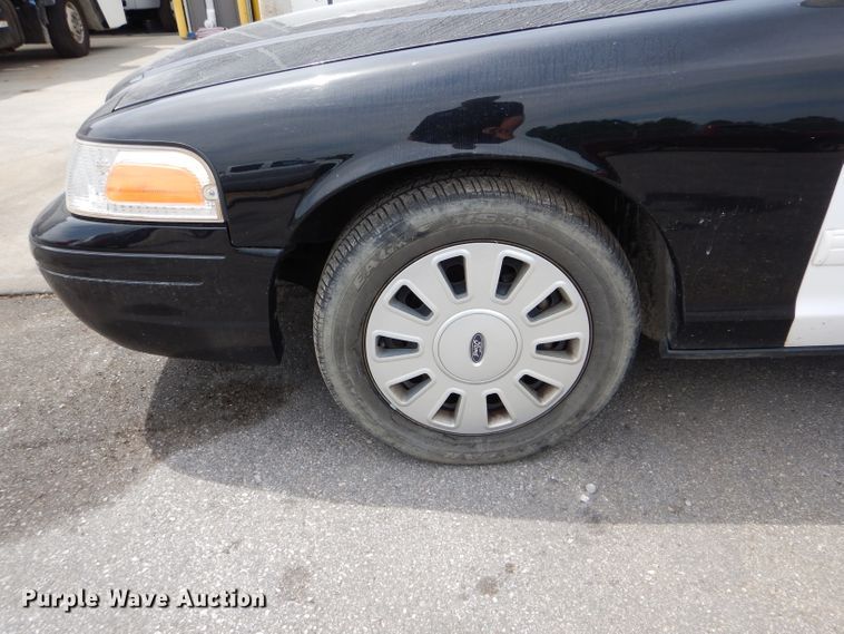 image for item DH6062 2011 Ford Crown Victoria Police Interceptor