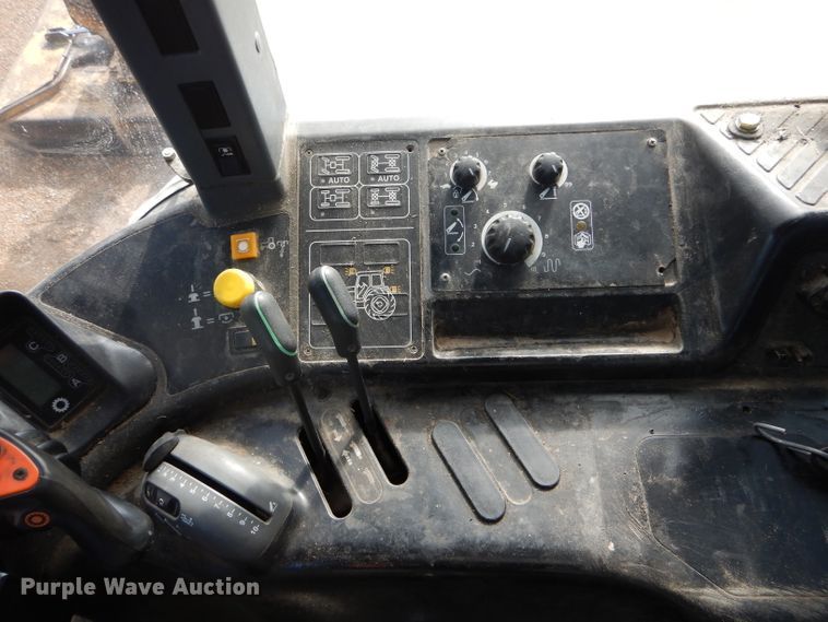 image for item DH6070 2000 New Holland TM115 MFWD tractor