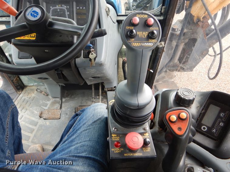 image for item DH6071 2000 New Holland TM115 MFWD tractor