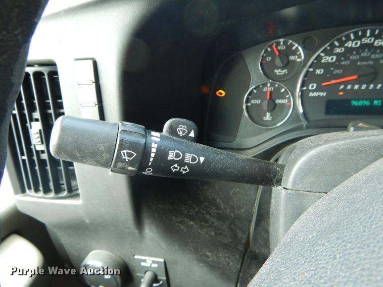 image for item DH6073 2009 Chevrolet Express 1500 van