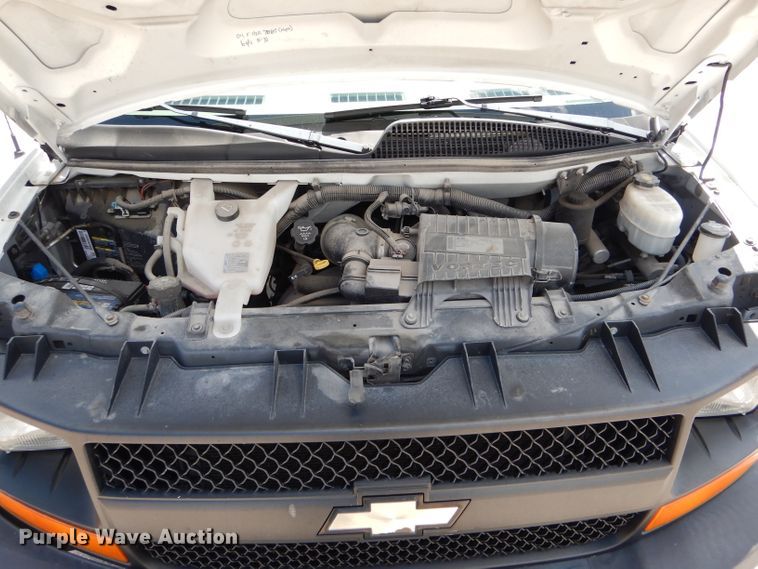 image for item DH6073 2009 Chevrolet Express 1500 van