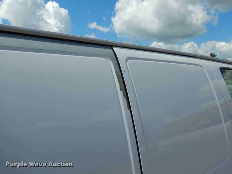 image for item DH6073 2009 Chevrolet Express 1500 van