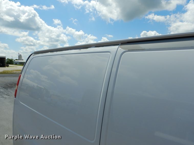 image for item DH6073 2009 Chevrolet Express 1500 van