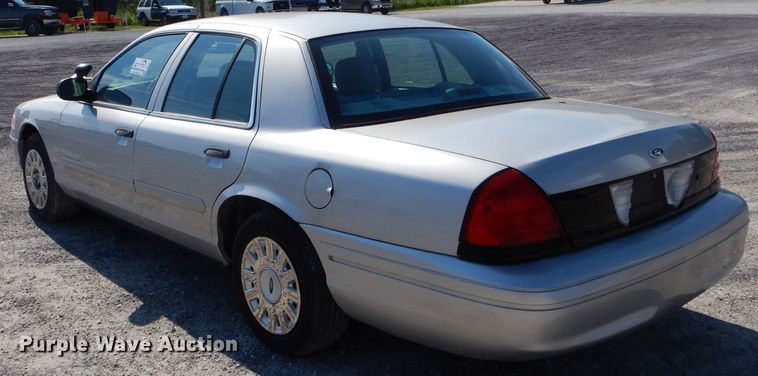 image for item DI0597 2004 Ford Crown Victoria Police Interceptor