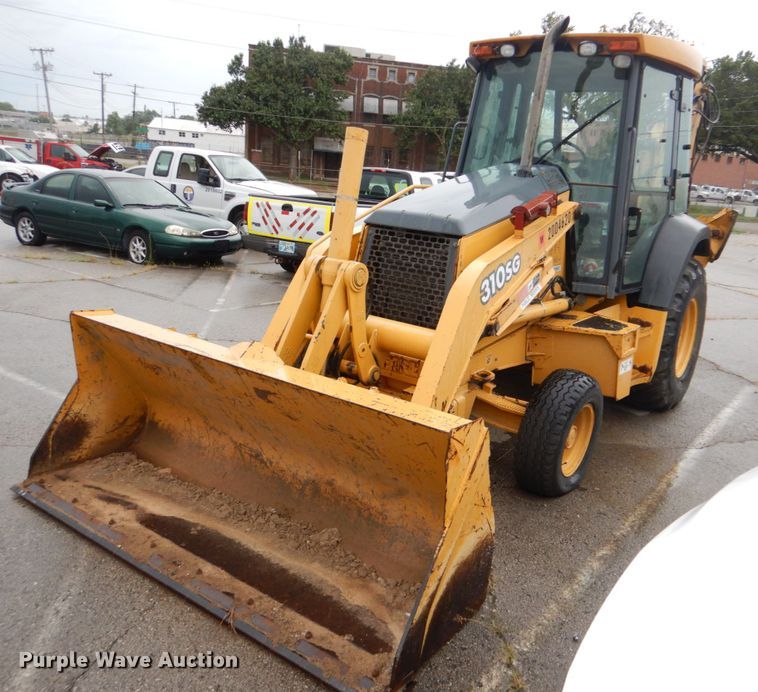 image for item DI2280 2004 John Deere 310SG backhoe