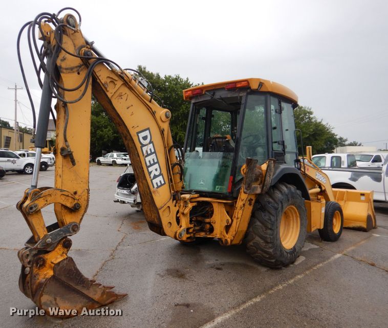 image for item DI2280 2004 John Deere 310SG backhoe