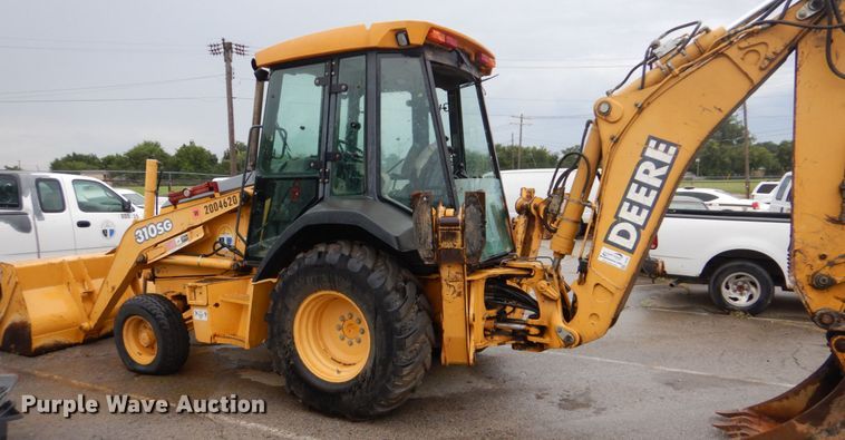 image for item DI2280 2004 John Deere 310SG backhoe