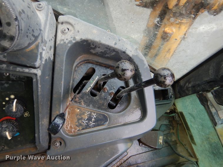 image for item DI2280 2004 John Deere 310SG backhoe