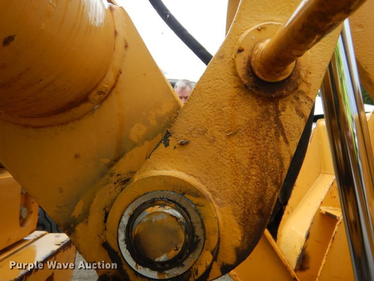 image for item DI2280 2004 John Deere 310SG backhoe