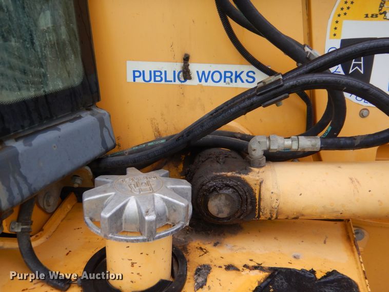 image for item DI2280 2004 John Deere 310SG backhoe