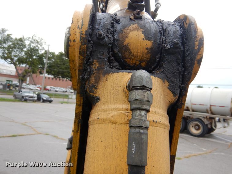 image for item DI2280 2004 John Deere 310SG backhoe