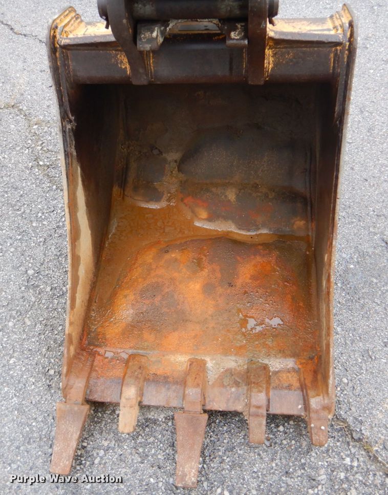 image for item DI2280 2004 John Deere 310SG backhoe