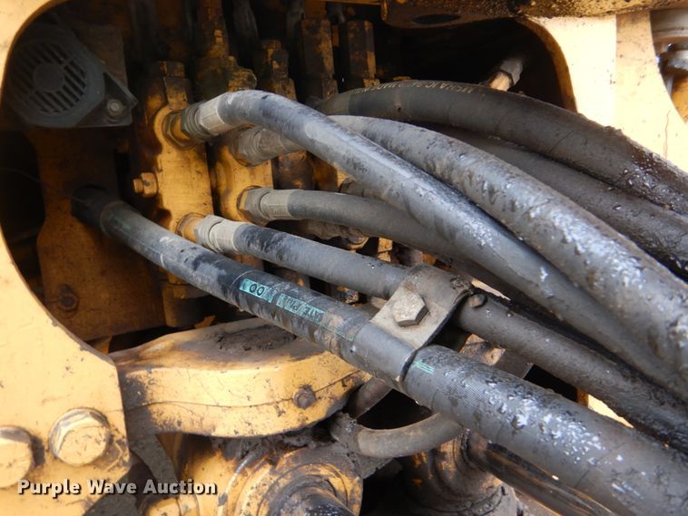 image for item DI2280 2004 John Deere 310SG backhoe