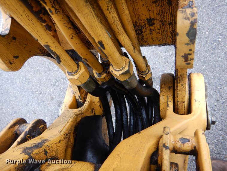 image for item DI2280 2004 John Deere 310SG backhoe