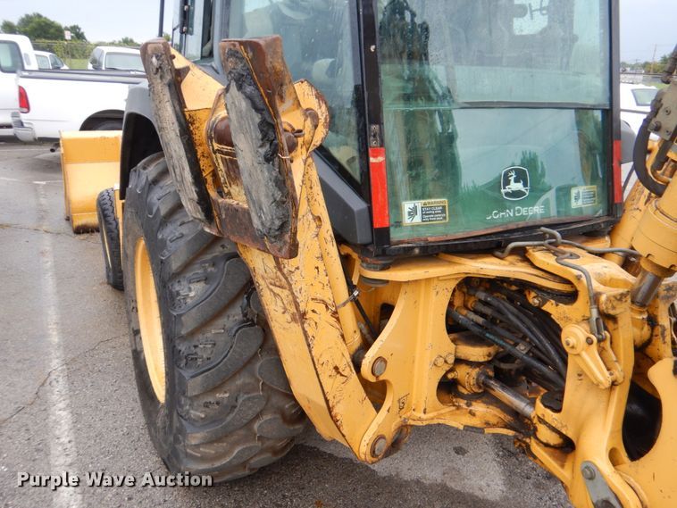 image for item DI2280 2004 John Deere 310SG backhoe