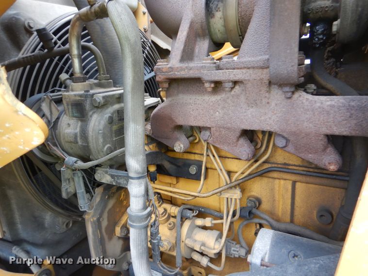 image for item DI2280 2004 John Deere 310SG backhoe