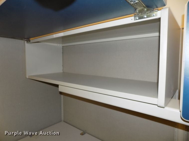 image for item DO9452 (5) sets of cubicles