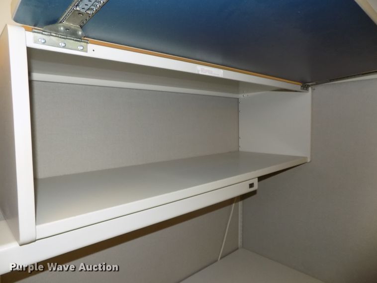 image for item DO9452 (5) sets of cubicles