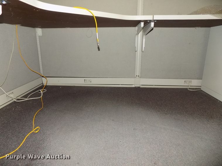 image for item DO9452 (5) sets of cubicles