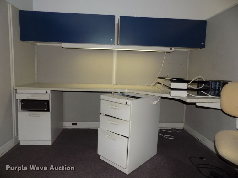image for item DO9452 (5) sets of cubicles