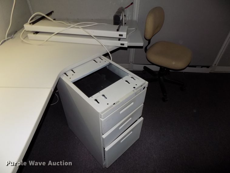 image for item DO9452 (5) sets of cubicles