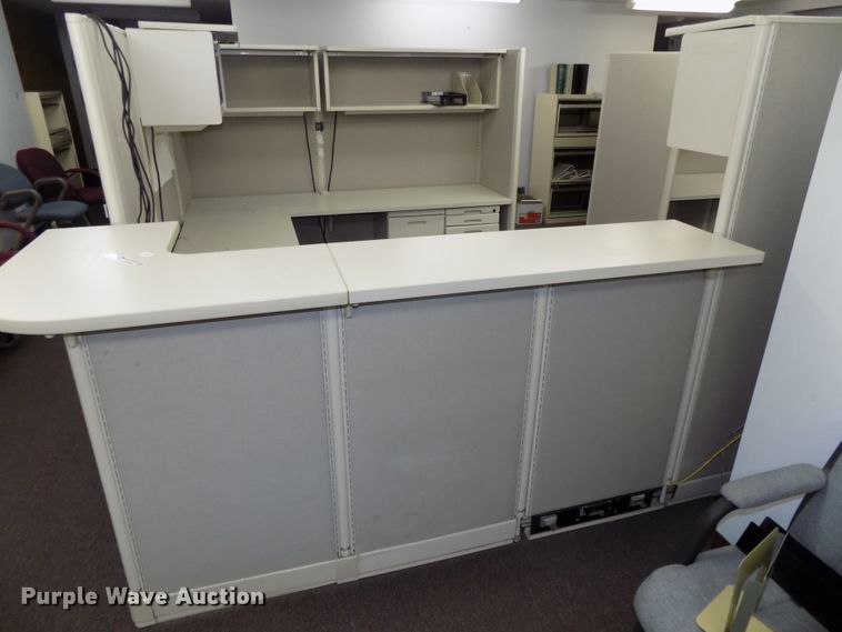 image for item DO9458 (3) sets of cubicles