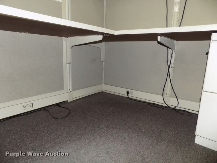 image for item DO9458 (3) sets of cubicles
