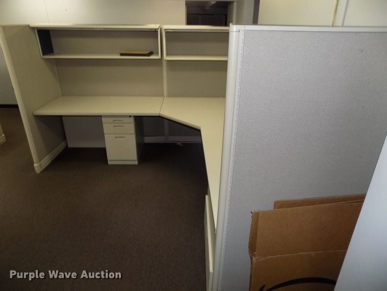 image for item DO9458 (3) sets of cubicles
