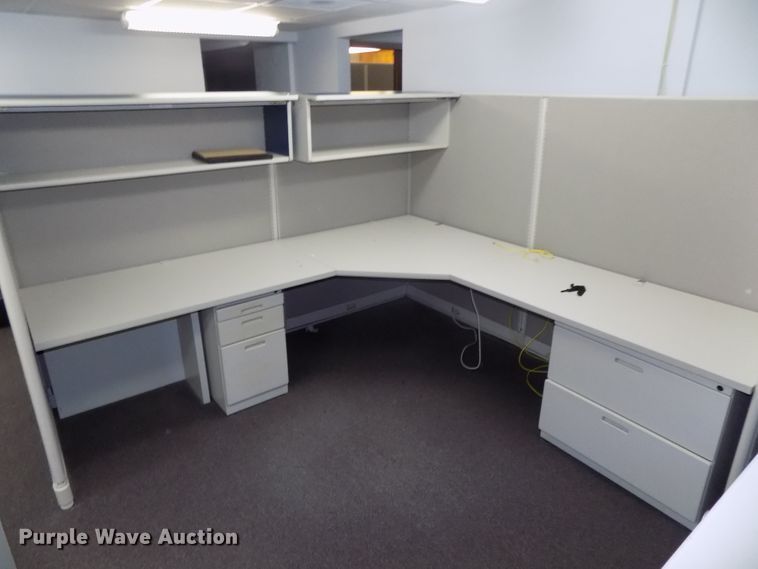 image for item DO9458 (3) sets of cubicles