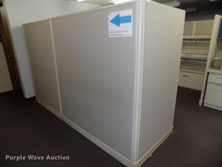 image for item DO9458 (3) sets of cubicles