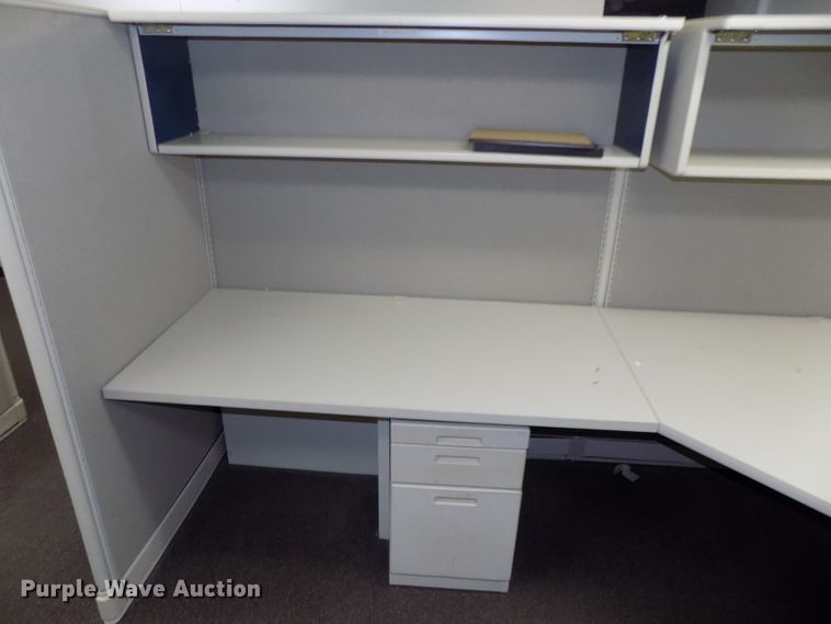 image for item DO9458 (3) sets of cubicles