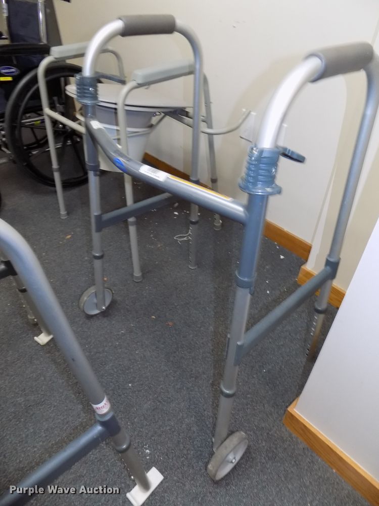 image for item DO9461 Medical equipment