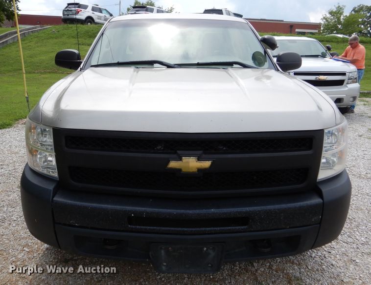 image for item DY9847 2009 Chevrolet Silverado 1500 Crew Cab pickup truck