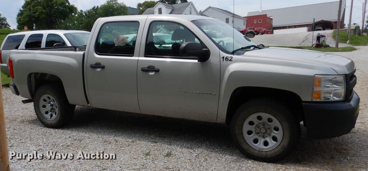 image for item DY9847 2009 Chevrolet Silverado 1500 Crew Cab pickup truck