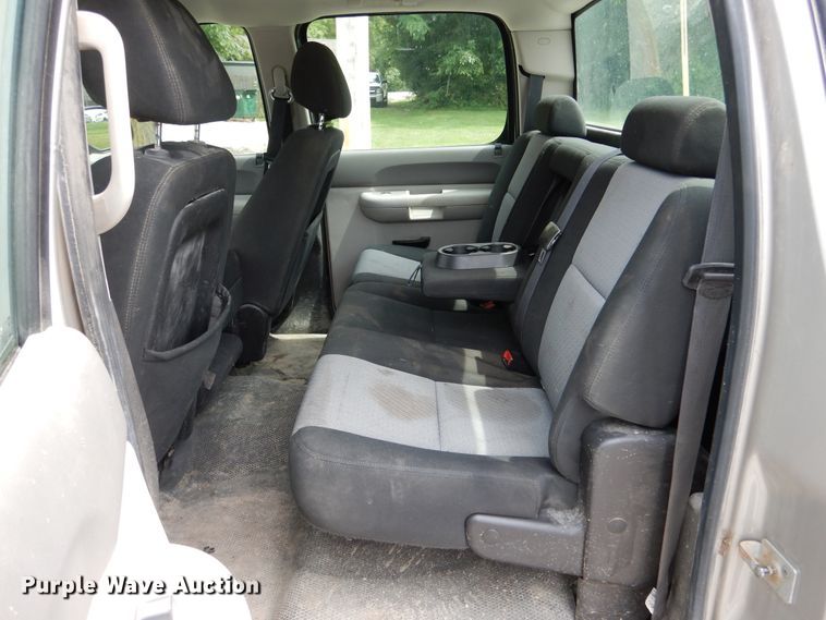 image for item DY9847 2009 Chevrolet Silverado 1500 Crew Cab pickup truck