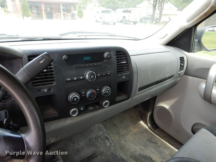 image for item DY9847 2009 Chevrolet Silverado 1500 Crew Cab pickup truck