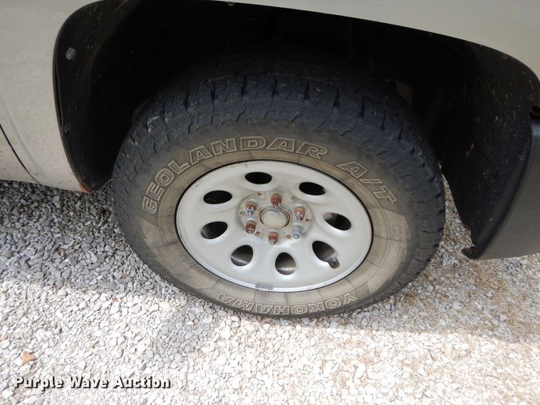 image for item DY9847 2009 Chevrolet Silverado 1500 Crew Cab pickup truck