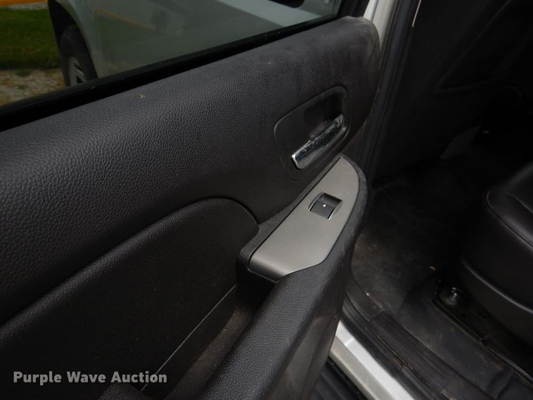 image for item DY9848 2010 Chevrolet Tahoe SUV