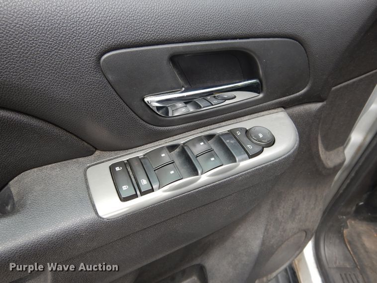 image for item DY9848 2010 Chevrolet Tahoe SUV